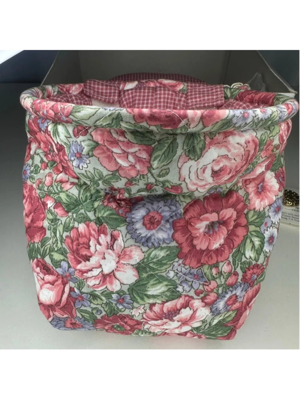 New Vintage Handmade Quilted Floral Seeing Fabric Basket & Magnetic Pin Cushion